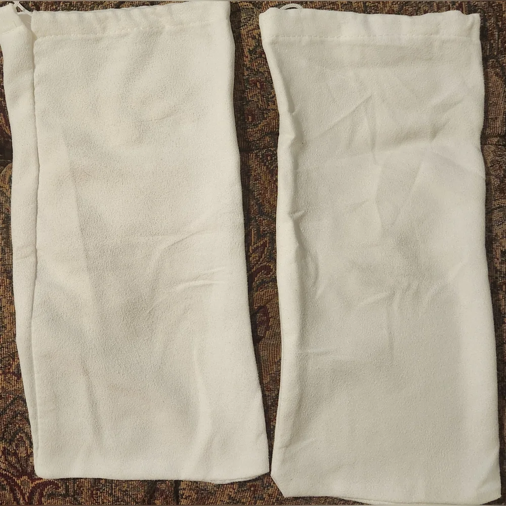 The Grand Del Mar White Set Of 2 Dustbags